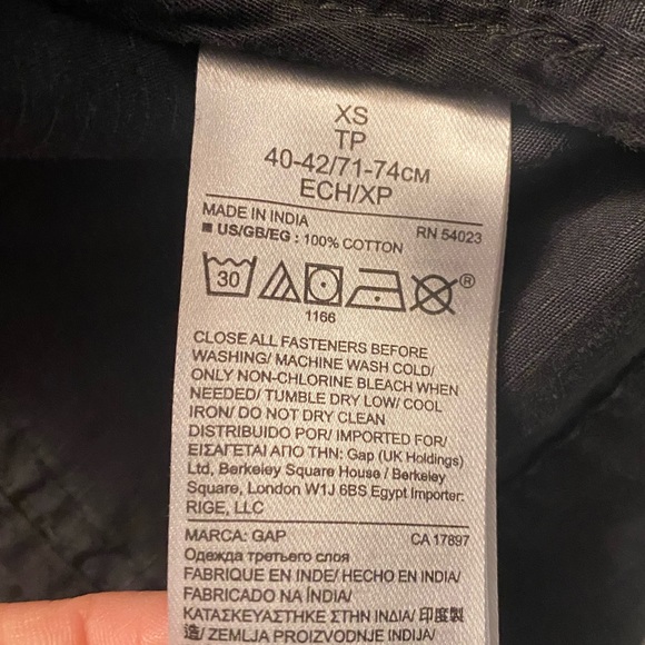 Gap black utility button zipper down jacket XS - Picture 9 of 10